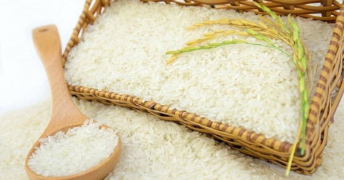 Vì sao giá gạo xuất khẩu Việt Nam tăng nhưng của Thái Lan lại giảm?
