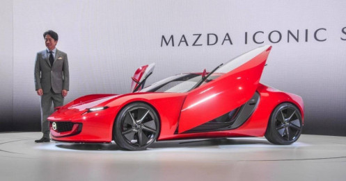 Mazda trình làng mẫu concept Iconic SP mới với ngoại hình đầy bóng bẩy