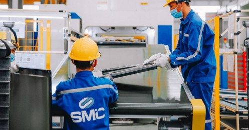 Thép SMC tiếp tục thua lỗ, nợ xấu hơn 1.300 tỷ đồng