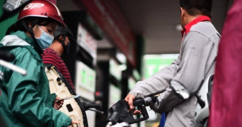 Bộ Công Thương muốn điều chỉnh giá xăng dầu vào thứ năm hàng tuần