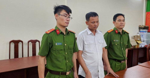 Đề nghị truy tố nhân viên kỹ thuật tại sân bay Tân Sơn Nhất tiếp tay buôn lậu