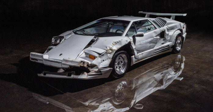 Siêu xe Lamborghini Countach vỡ nát được định giá lên đến 2 triệu USD