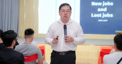 Từ chuyện trường FPT Polytechnic xóa sổ ngành tài chính - kế toán, ông Hoàng Nam Tiến gợi ý cách để bạn trẻ khỏi lâm cảnh ‘chưa ra trường đã thấy tương lai thất nghiệp’