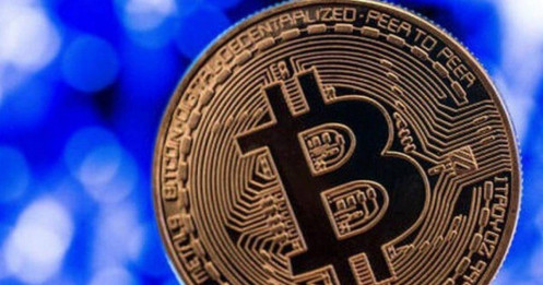 Giá Bitcoin tăng mạnh, hướng tới 37.000 USD/BTC