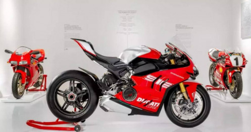 Biker Minh "Nhựa" lại gây xôn xao khi đặt mua Ducati Panigale V4 SP2 916 30th Anniversary có giá chưa thuế 1,1 tỷ đồng