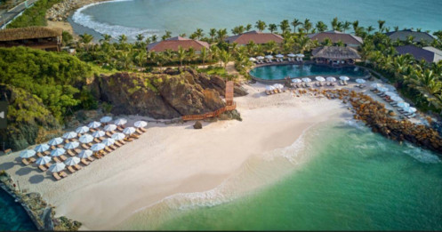 Amiana Resort có bãi biển riêng sang trọng nhất thế giới