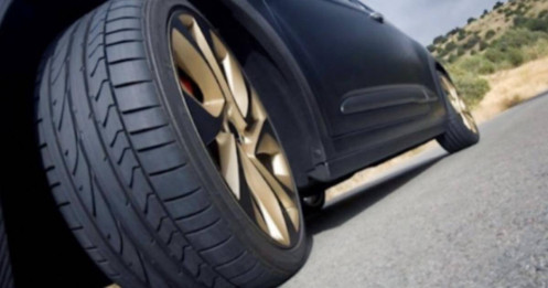 Vì sao bánh xe và lốp xe có kích thước lớn hơn lại tốn nhiên liệu hơn?