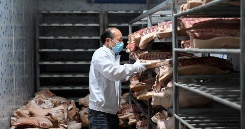 Trung Quốc tăng dự trữ thịt lợn để bình ổn giá