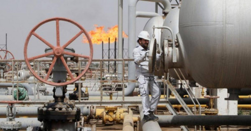 OPEC+ có thể giảm thêm sản lượng dầu trong cuộc họp tuần này