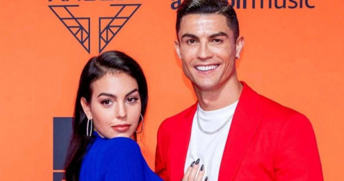 Những nàng WAGs sở hữu khối tài sản khủng nhất: Bạn gái Ronaldo thua xa vợ Messi, cái tên đứng đầu quá quen thuộc