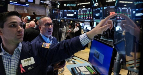 Nối tiếp Dow Jones, S&P 500 đóng cửa ở mức cao nhất trong năm