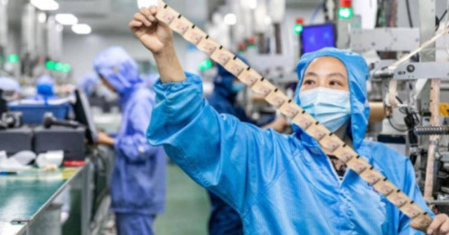 ADB hạ dự báo tăng trưởng Việt Nam xuống 5,2%