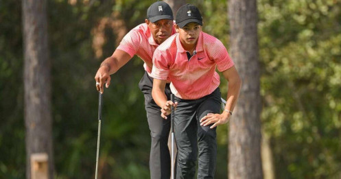 Choáng trước sự giống nhau kinh ngạc của Tiger Woods và con trai Charlie, khiến tất cả phải thốt lên 'cha nào con nấy'