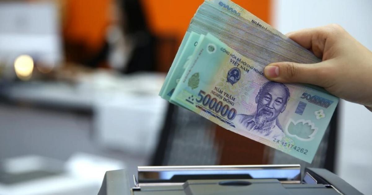Năm lãi suất trượt dài về đáy