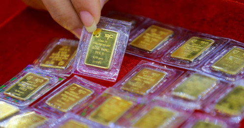 Giá vàng miếng vọt lên 77 triệu đồng