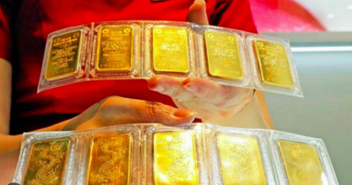 Giá vàng Việt Nam cao kỷ lục và vượt xa giá vàng thế giới