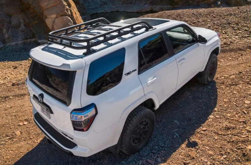 Toyota 4Runner 2024 có thêm màu sắc mới, nhiều công nghệ tiêu chuẩn