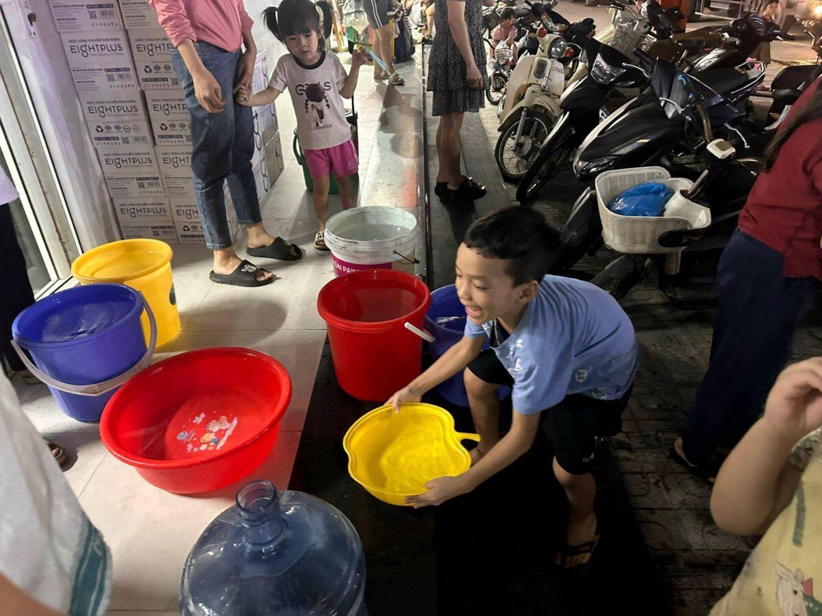 Sốc: Trạm cấp nước cho KĐT Thanh Hà chỉ cách nghĩa trang chưa đầy 500m