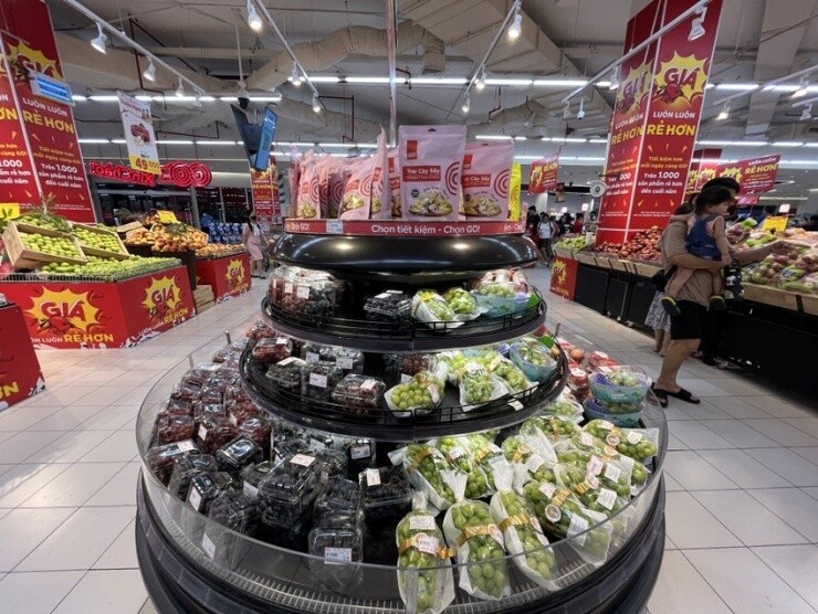 Trái cây Trung Quốc tràn ngập chợ, siêu thị