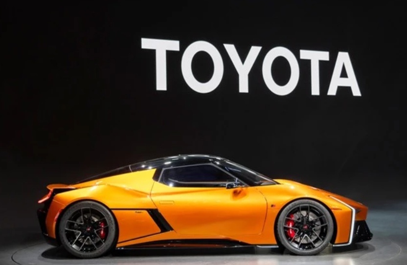 Xe thể thao Toyota được lên lịch ra mắt bản thương mại có gì để cạnh tranh với Porsche Taycan?
