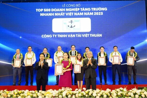 Vừa sắm 2 du thuyền bậc nhất Việt Nam, DN đại gia Trịnh Trung Úy bị cưỡng chế khoản nợ thuế 60 tỷ