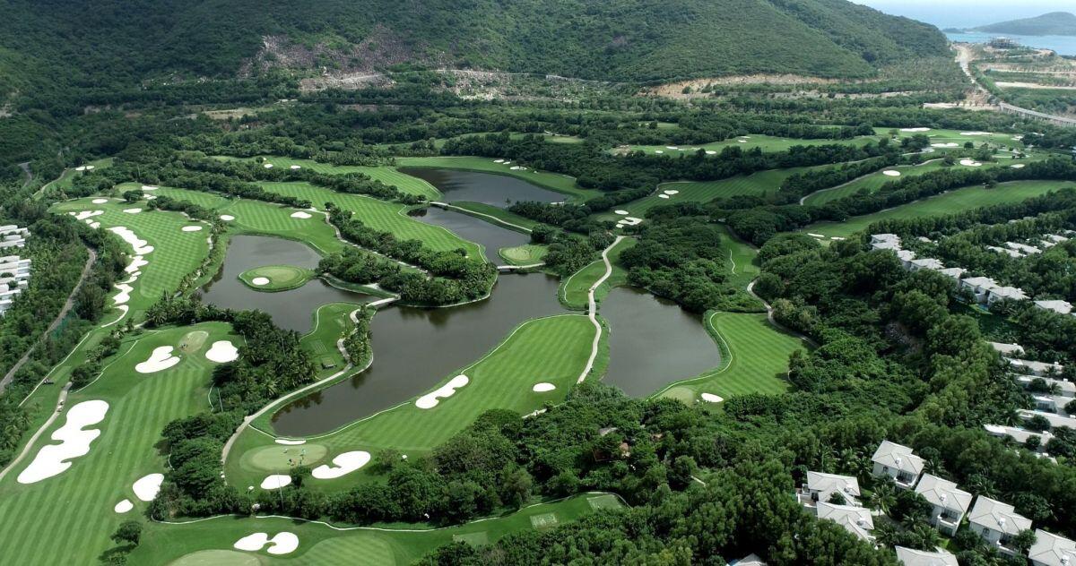Ngắm kiệt tác sân Vinpearl Golf Nha Trang tại giải đấu của 60 huyền thoại thế giới