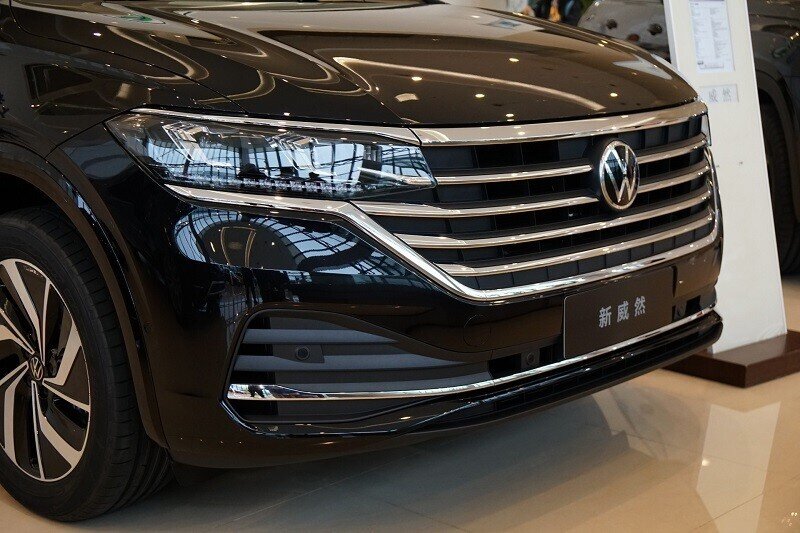 Volkswagen Viloran sẽ về Việt Nam vào cuối tháng 12, giá từ 1,989 tỷ đồng