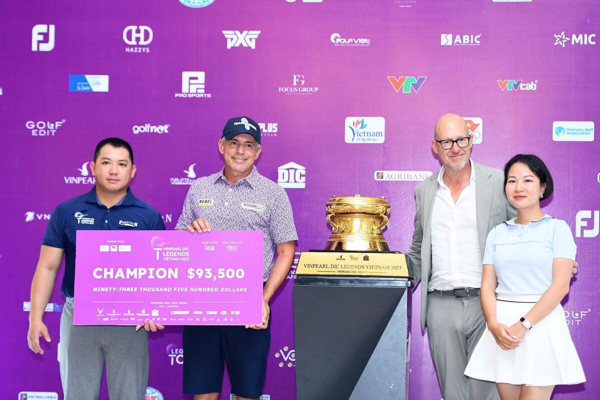 Golfer người Brazil giành  vô địch Vinpearl DIC Legends Việt Nam 2023