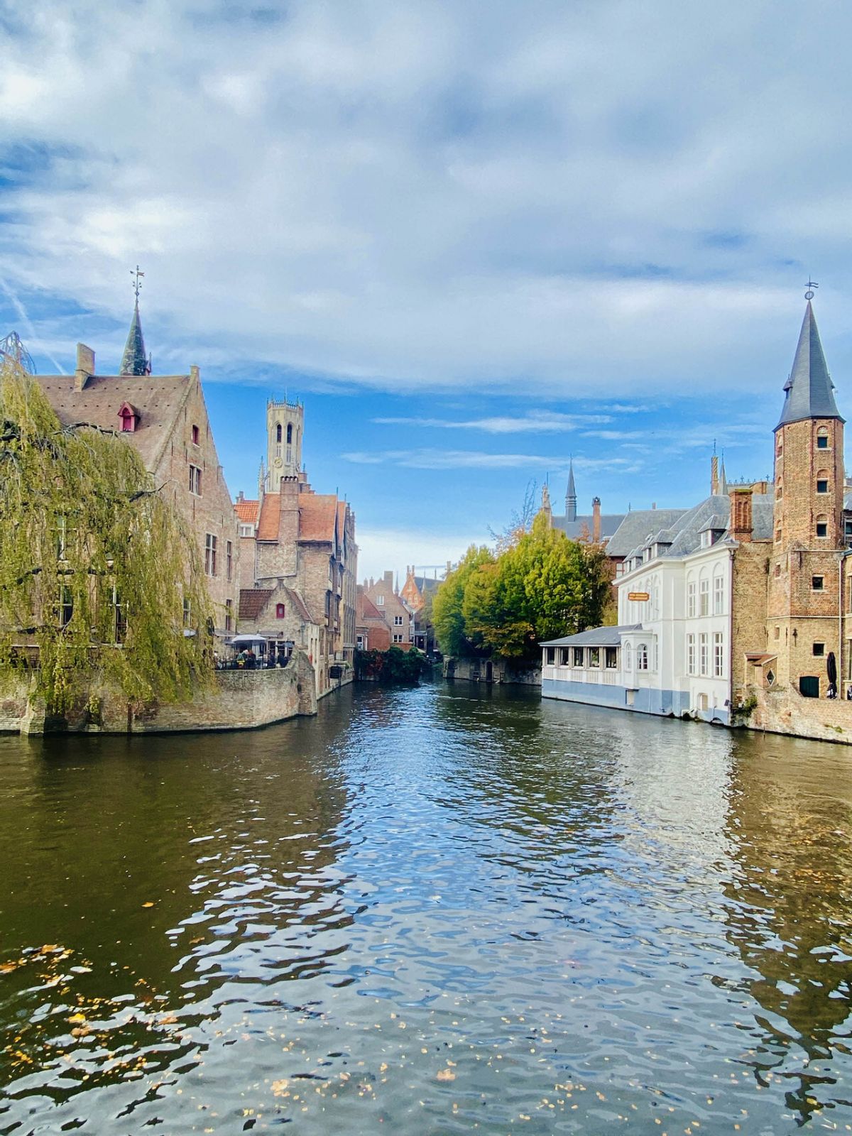 Bruges: Nàng thơ say ngủ của Bỉ, không màng tỉnh giấc dù nghìn năm đã qua