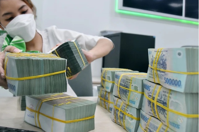 Ngân hàng trầy trật với nợ xấu