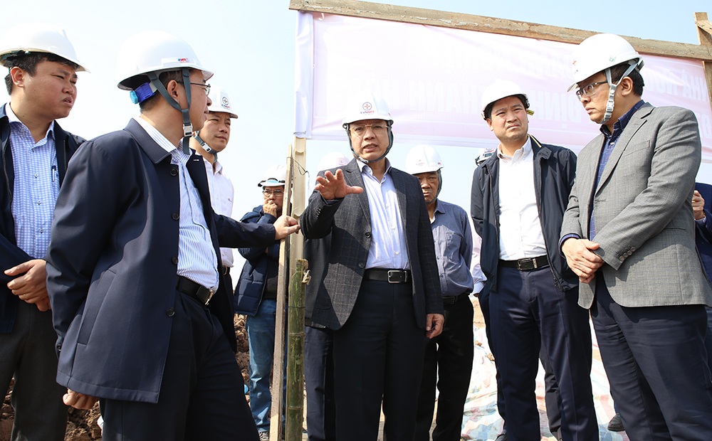Sau công điện của Thủ tướng, lãnh đạo CMSC tức tốc tới kiểm tra công trường dự án điện hơn 23.000 tỷ