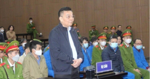 Xét xử vụ Việt Á: Cựu Bộ trưởng Chu Ngọc Anh nói quên trả 200.000 USD cho Phan Quốc Việt vì “bận chống dịch”
