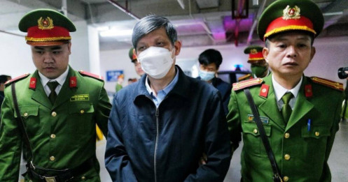 Cựu bộ trưởng y tế Nguyễn Thanh Long bị đề nghị 19-20 năm tù