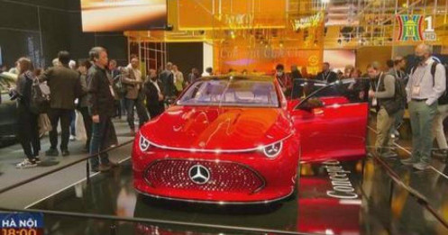 Mercedes-Benz trình làng mẫu xe điện lý tưởng