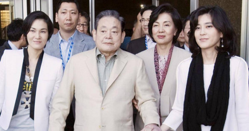 Các thành viên gia tộc Samsung cùng bán lại 29,8 triệu cổ phiếu tập đoàn, chuyện gì đã xảy ra với gia tộc giàu nhất Hàn Quốc?