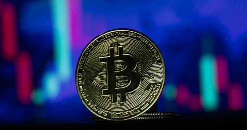 Vì sao Bitcoin rớt giá dù đón sóng ETF?