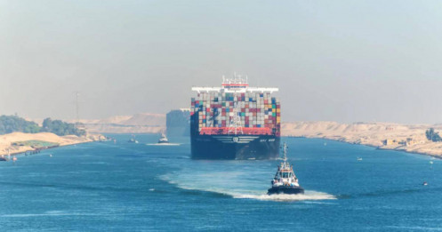 Đằng sau chuyện Ai Cập tăng phí 5-15% tàu thuyền qua kênh đào Suez