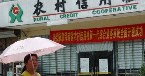 Trung Quốc sáp nhập hàng trăm ngân hàng nông thôn khi rủi ro tài chính tăng cao