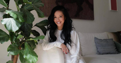 Diva Hồng Nhung khoe không khí Tết tại penthouse, hé lộ một món decor 'đi phượt' gần 2000km
