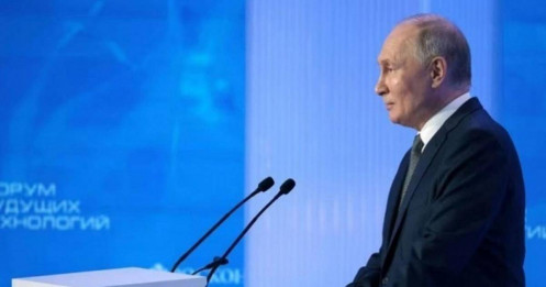 Ông Putin tuyên bố Nga sắp tạo ra vaccine ngừa ung thư