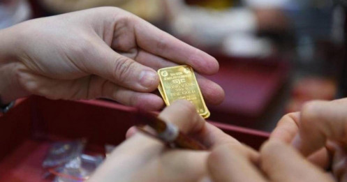 Mua bán vàng miếng không đúng chỗ sẽ bị phạt bao nhiêu tiền?