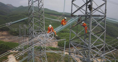 Nhiều nhà thầu chậm thi công đường dây 500 kV mạch 3 ra Bắc