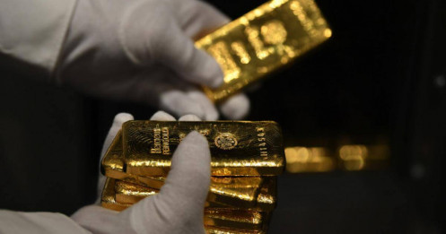 Goldman Sachs dự báo giá vàng lên 2.175 USD