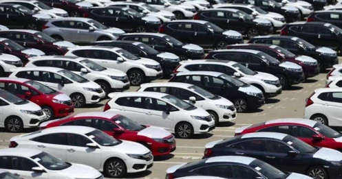 Hết ưu đãi trước bạ, thị trường ô tô ảm đạm trong tháng đầu năm