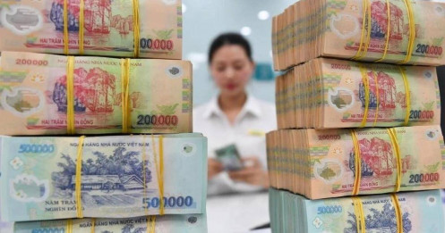 Những thương vụ 'bán mình' của các công ty tài chính Việt
