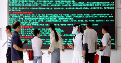 Chi hàng nghìn USD tìm việc trên mạng, thanh niên Trung Quốc 'lọt hố' lừa đảo