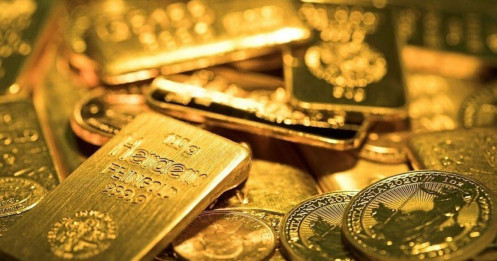 Nhà đầu tư phương Tây bán vàng, Trung Quốc mua vào