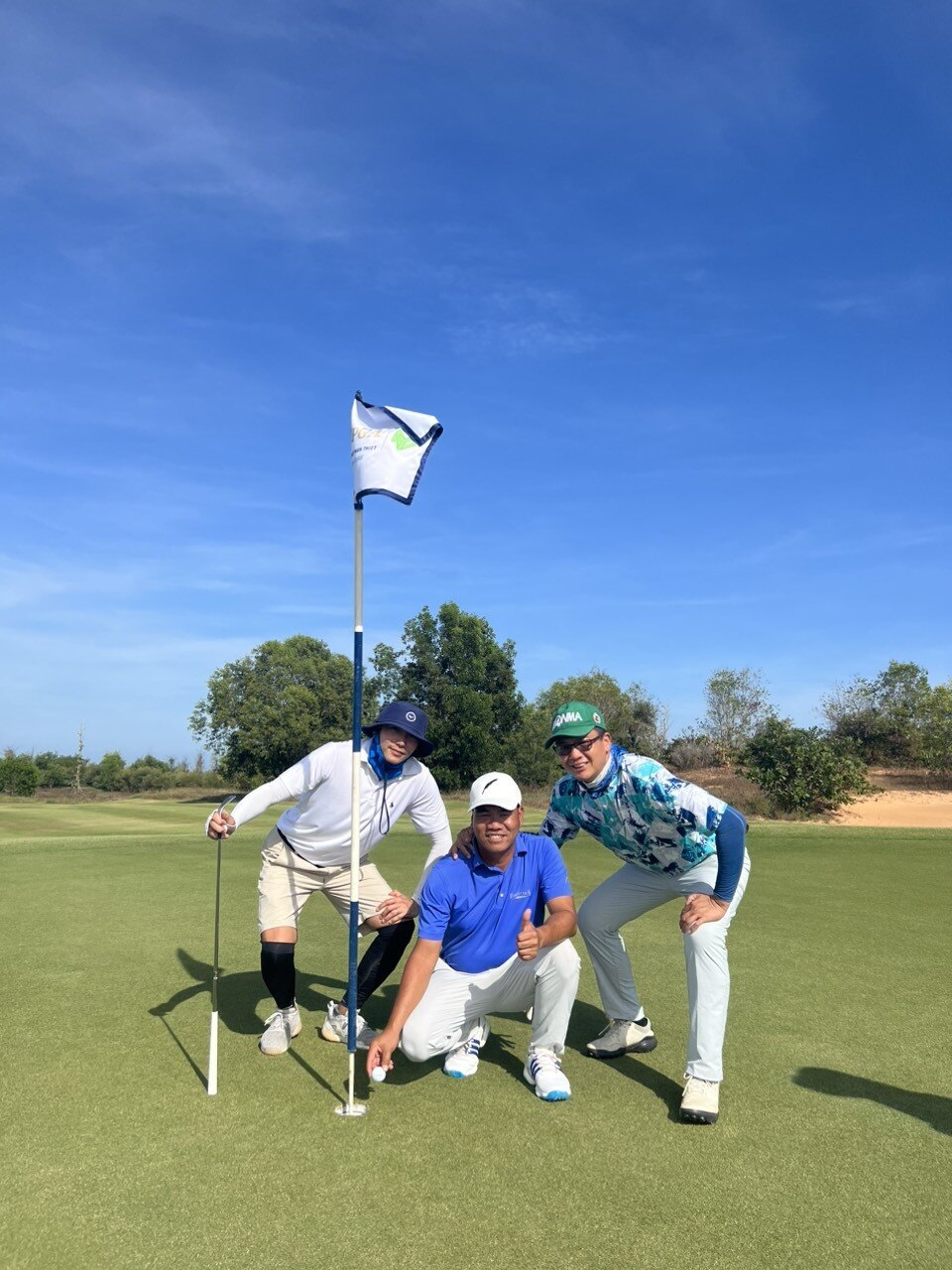 Golfer Đinh Song Hài "bắt"  EAGLE  trên sân PGA NovaWorld Phan Thiet