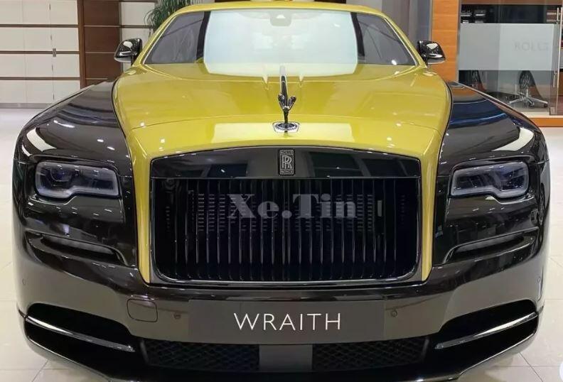 Đánh giá nhanh Rolls-Royce Wraith Black Badge mới cập bến Việt Nam: Bản giới hạn dành cho các đại gia dầu mỏ