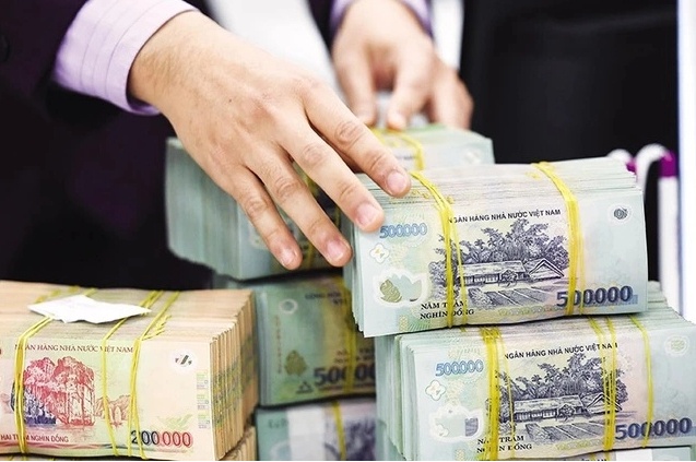 Việt Nam xoay xở giữa sự đối lập chính sách tiền tệ của các nước lớn